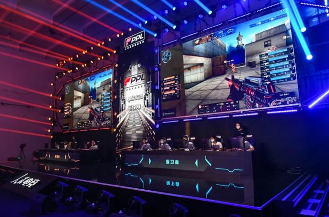 2025LPL年度最佳阵容：Xiaohu、jiejie、Scout、Viper、Meiko