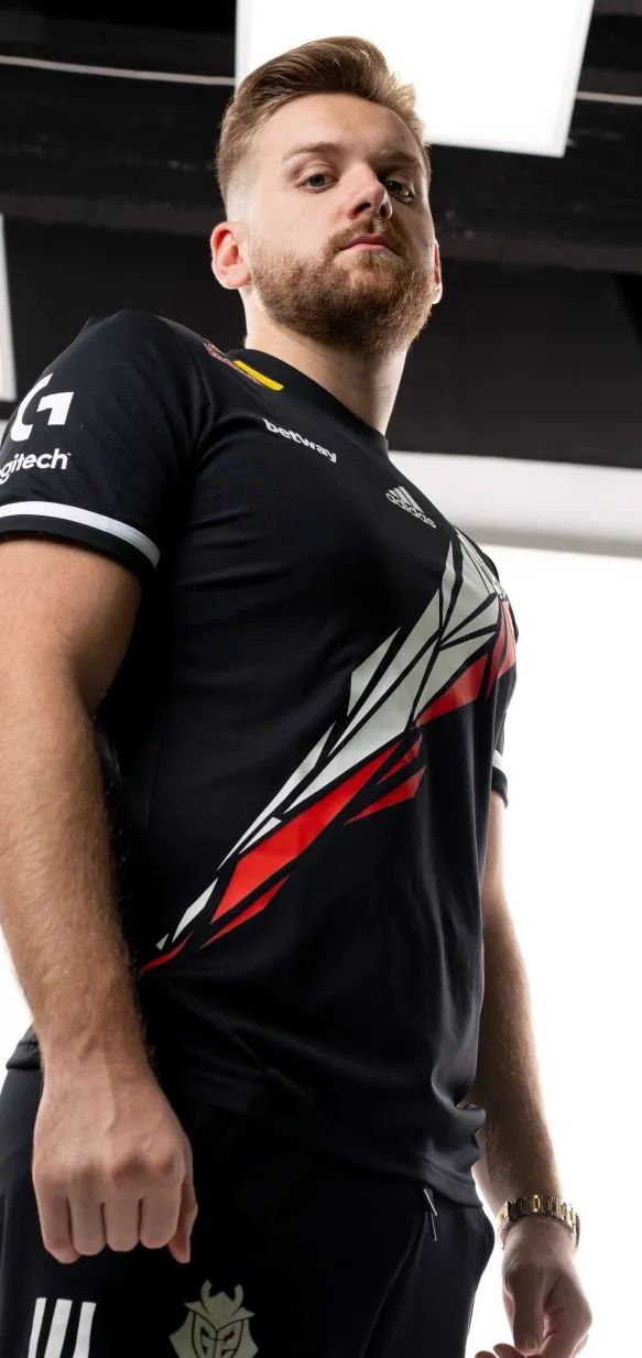 Hanyi： Meiko 对Cream一直有很多看法，留在队里的最大原因是因为JK